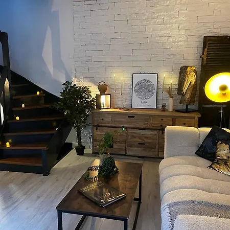 Ferienhaus House - Maison Entiere Et Son Jardin - Rare A Paris