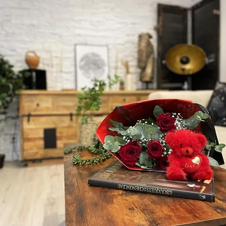 House - Maison Entiere Et Son Jardin - Rare A パリ