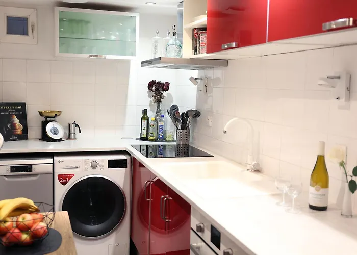 House - Maison Entiere Et Son Jardin - Rare A *