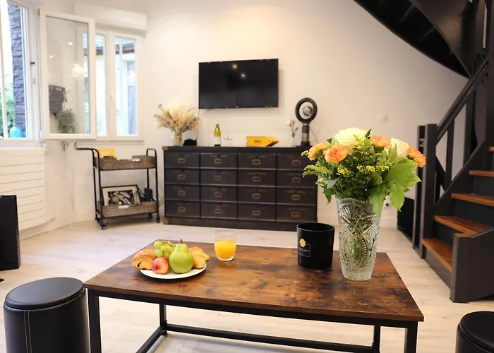 Ferienhaus House - Maison Entiere Et Son Jardin - Rare A Paris