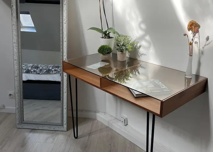 House - Maison Entiere Et Son Jardin - Rare A *