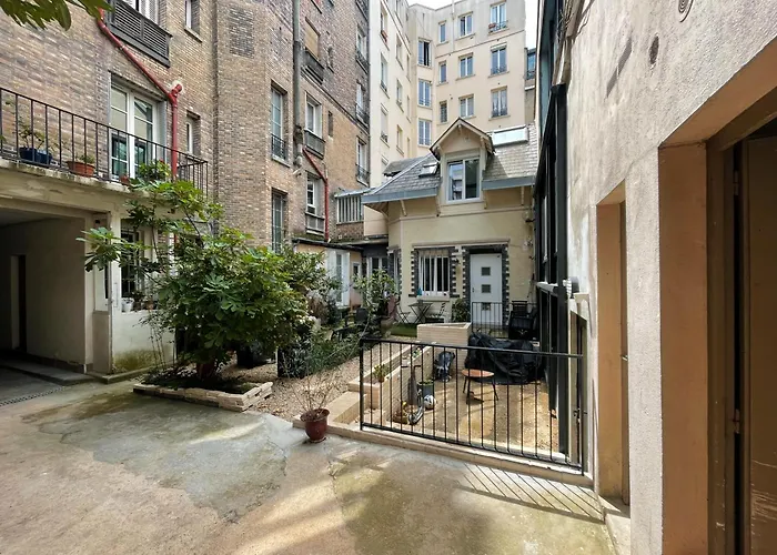 Ferienhaus House - Maison Entiere Et Son Jardin - Rare A Paris