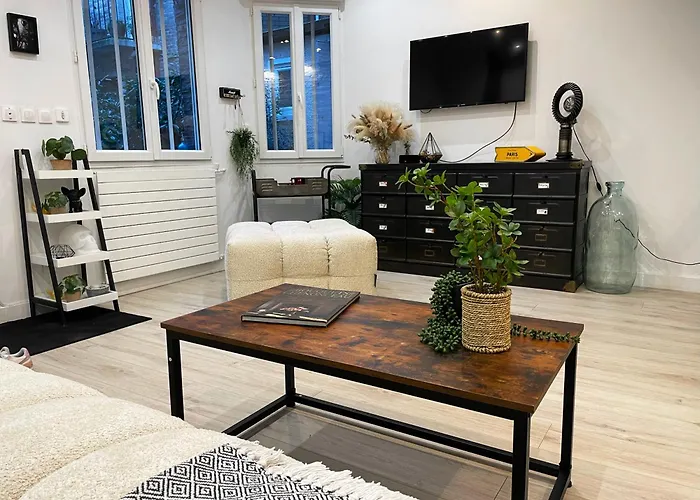 Ferienhaus House - Maison Entiere Et Son Jardin - Rare A